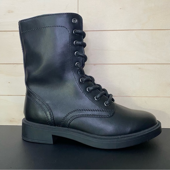 Steve Madden Shoes - Steve Madden SM New York Lila Black Combat Boots Women's Size 6.5 Shoes M